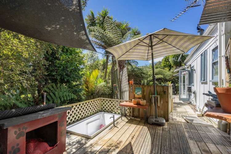 621 Huia Road Parau_9