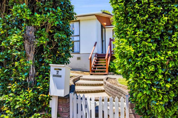 7 Lindaver Grove Merrilands_13