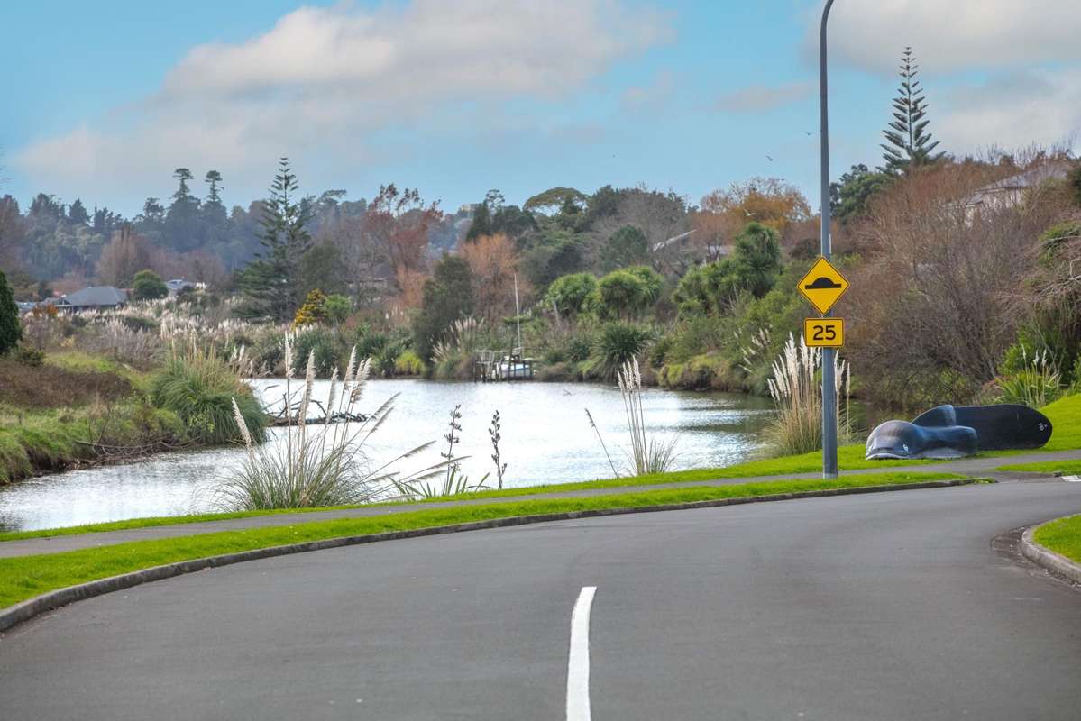 4, 6, 6A Beach Road_1
