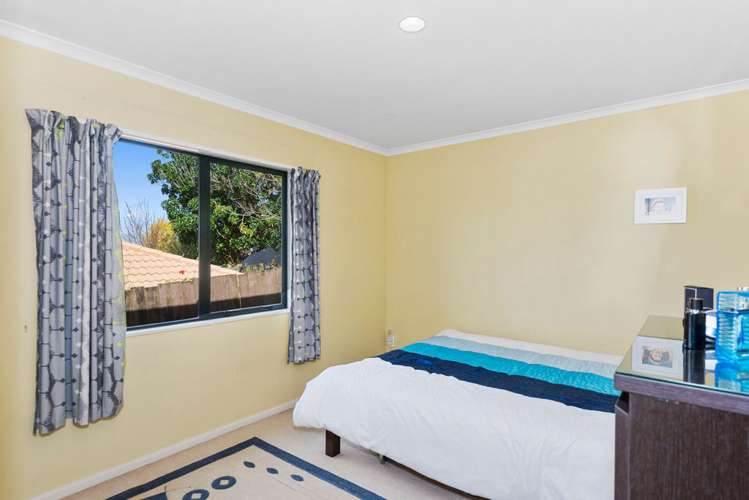 2 Zambezi Lane Mount Roskill_13