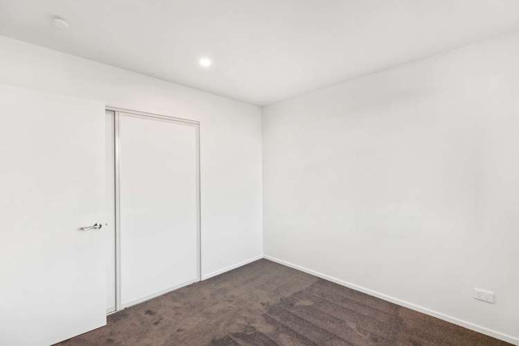 6 Oakleigh Street Woodend_19