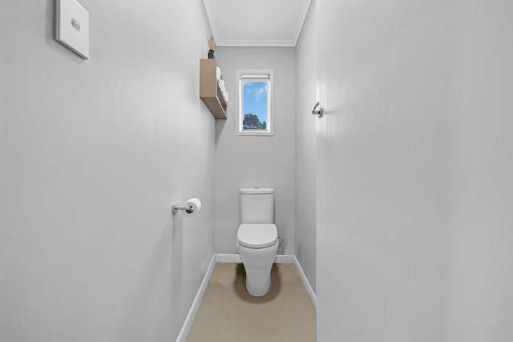 138 New Windsor Road New Windsor_16