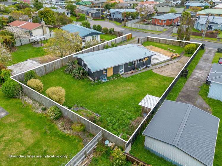 22 Fenruss Street Fairy Springs_24