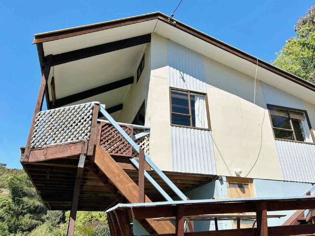 AKAROA - THREE BEDROOMS, STUDY, SEA VIEWS