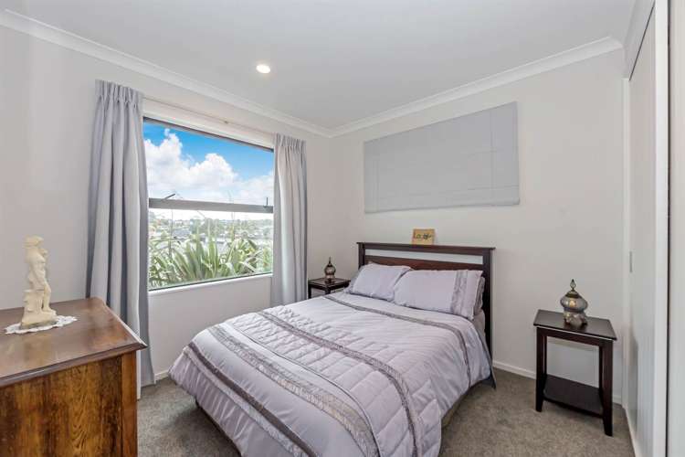 16 Westerley Place Long Bay_11