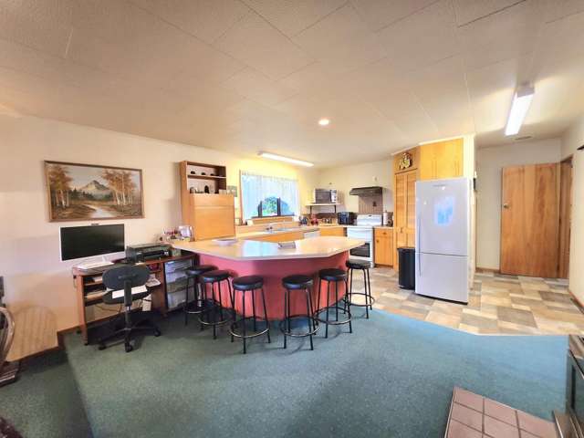 16 Coronation Street Moeraki_3