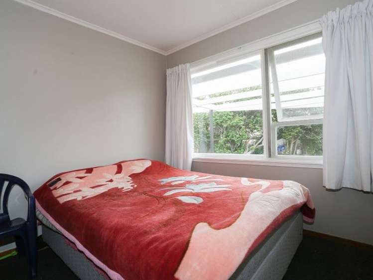 229 Sunnybank Crescent Camberley_8