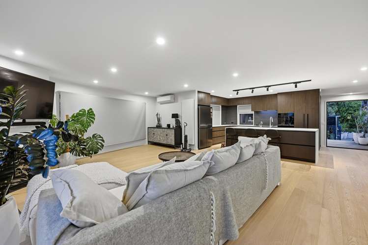 22A Eastcliffe Road Castor Bay_40