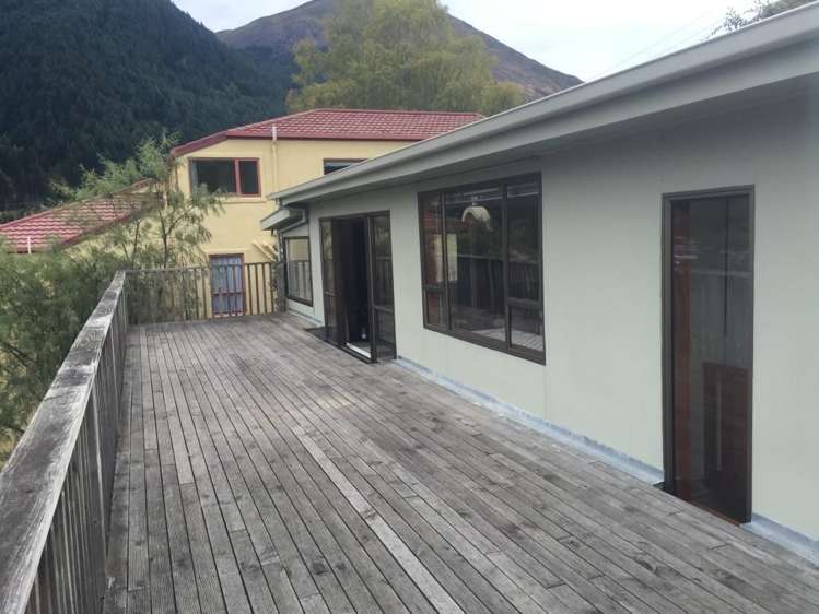 80 Hallenstein Street Queenstown_15
