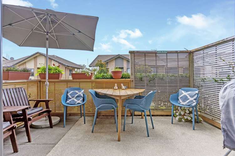 19 Royalle Mews Botany Downs_7