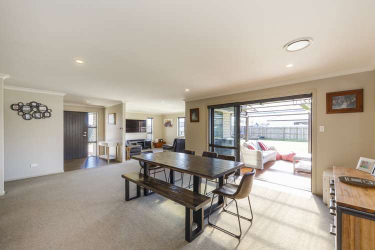 11 Mahi Grove Feilding_6