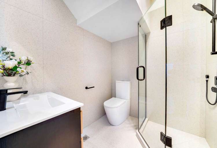 2/5 Margan Avenue Papatoetoe_11