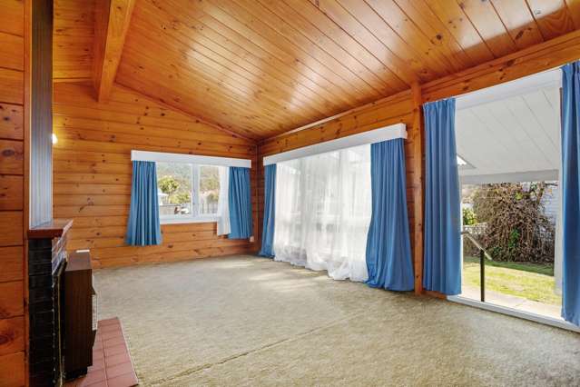 73 Peel Place Wainuiomata_4