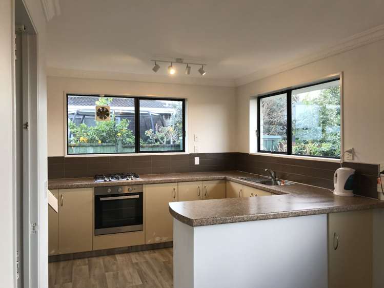 41 Heron Avenue Matua_2