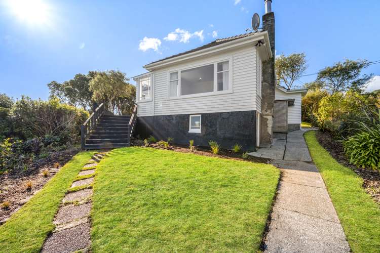 41 Waitohu Road York Bay_13
