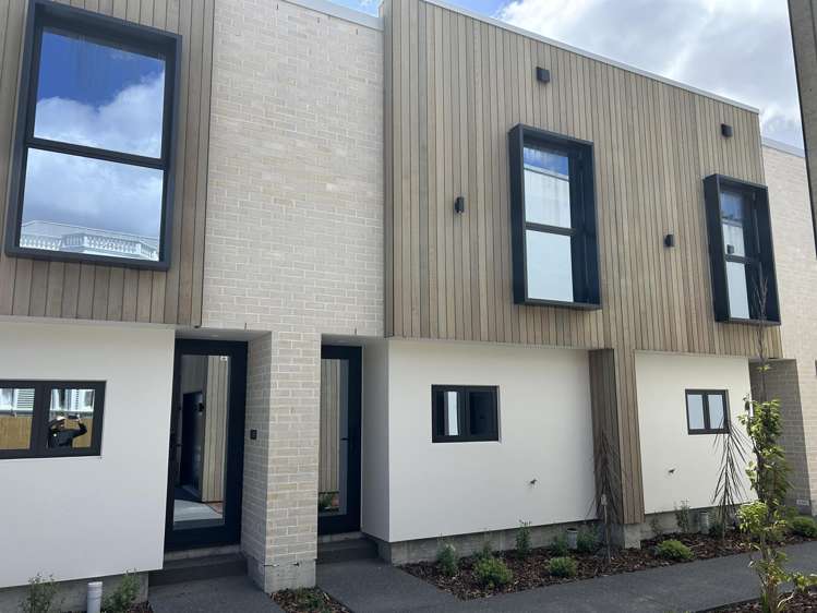 18/894 Colombo Street_0