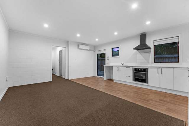 192 Henderson Valley Road Henderson_4