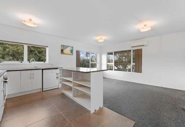 4/304 Great North Road Henderson_3
