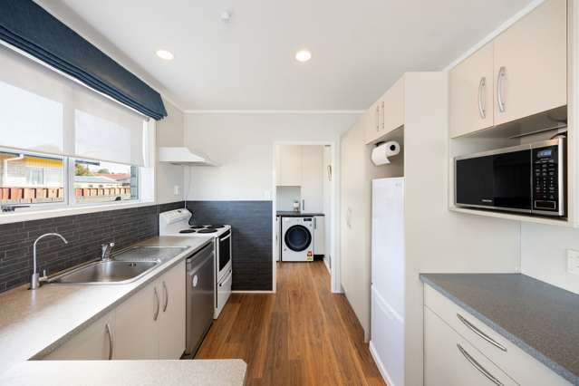 26 Dalton Crescent Dinsdale_1