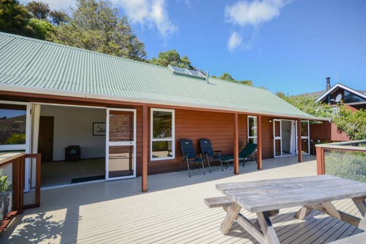 17 Settlers Hill Akaroa_23