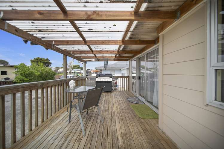 1/10 Dorendia Place Clendon Park_10