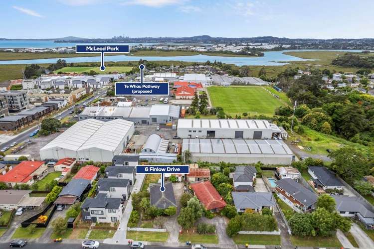 6 Finlow Drive Te Atatu South_23