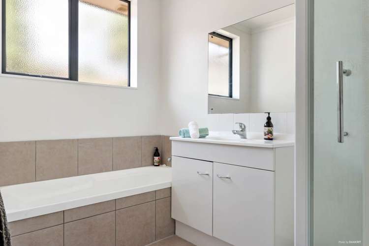 39 Kathleen Reece Place Waiuku_12