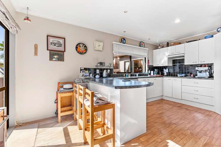 22 Coralsea Way Arkles Bay_3