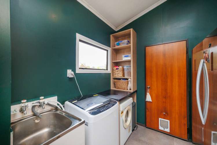 4 Calder Place Feilding_13