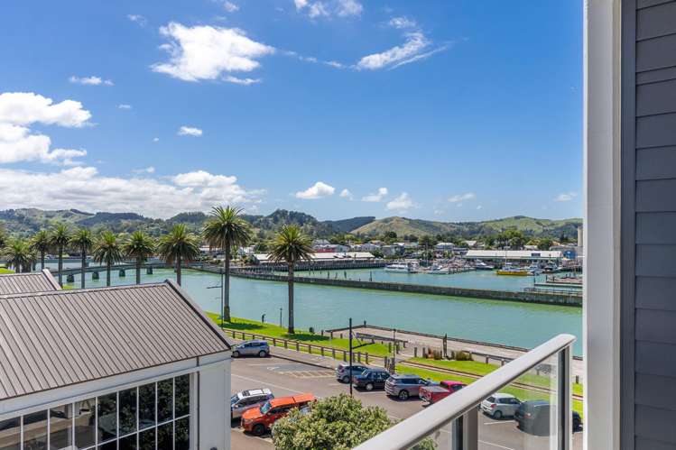 303/4 Reads Quay Gisborne_12