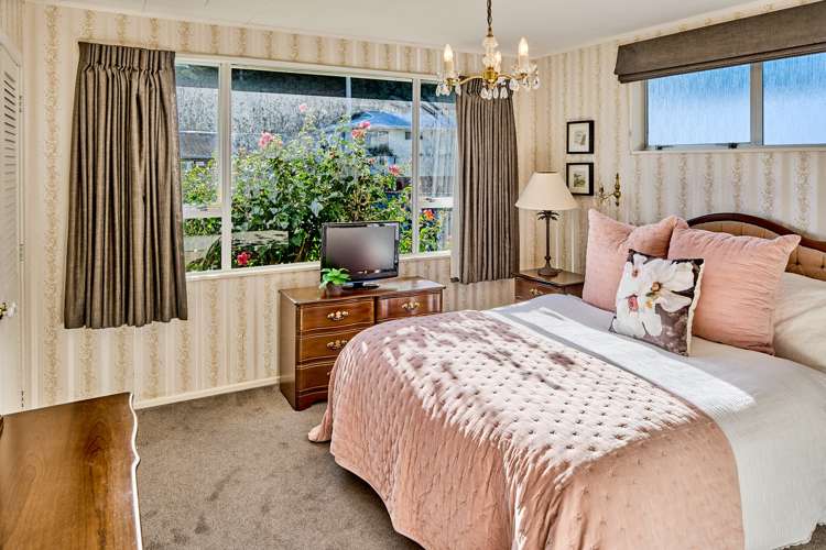 54 Gloaming Hill Titahi Bay_7