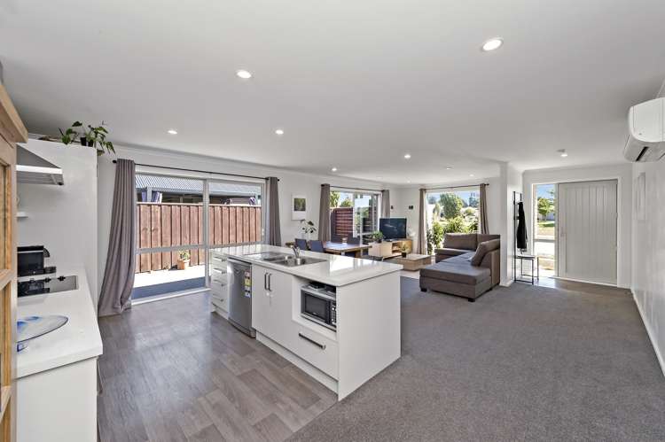 36 Shillingford Boulevard Rolleston_11