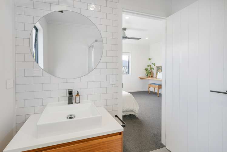 11 Voyager Place Cooks Beach_10