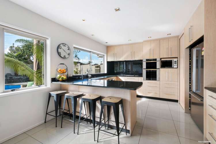 1/38 Gulf View Road Murrays Bay_12