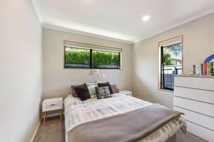 8 Pepper Tree Way The Wood_13