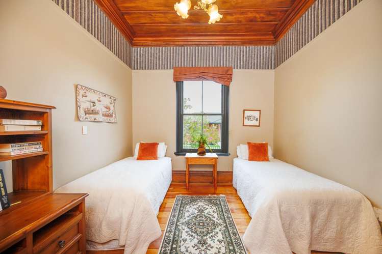 11 Kings Court Roslyn_10