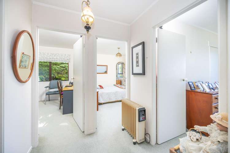 28 Gilbass Avenue Hamilton Lake_23