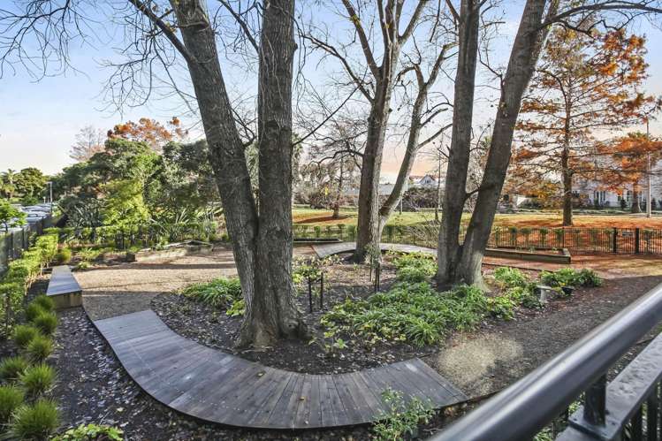 413/1817a Great North Road Avondale_31