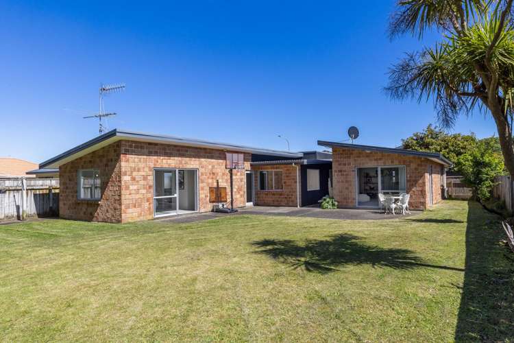 102 Weggery Drive Waikanae Beach_13