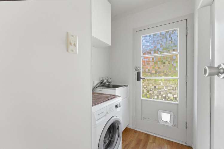 1 Carlton Terrace Westown_12