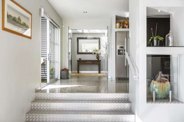 2 Pounamu Avenue Greenhithe_11