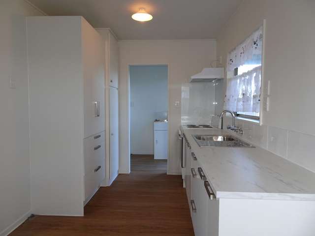 7A Holmes Place 10480_2
