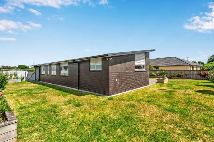 77 Kotuku Drive Paraparaumu Beach_17