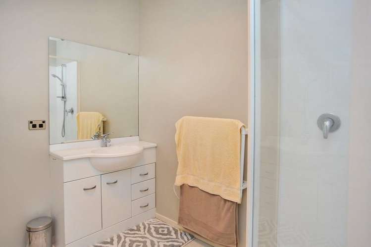 9 Len Hale Place Parklands_11