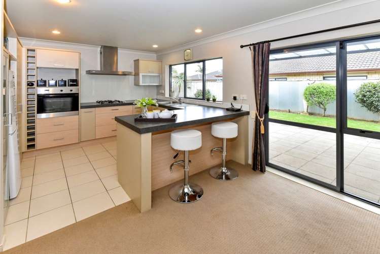 5 Belfry Place Wattle Downs_6