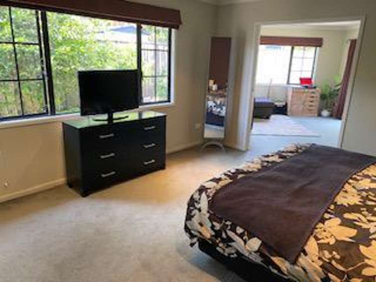 3c Kinross Drive Merrilands_12