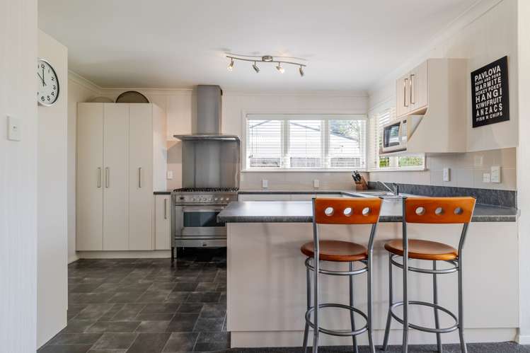 2 Linmor Place Terrace End_12