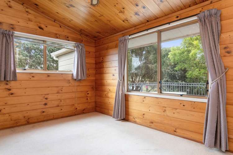 6 Thurston Place Bucklands Beach_11