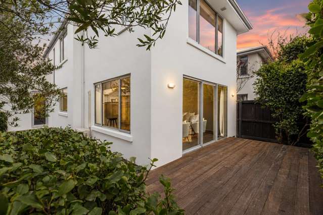 Executive Rare Townhouse with Double Garage