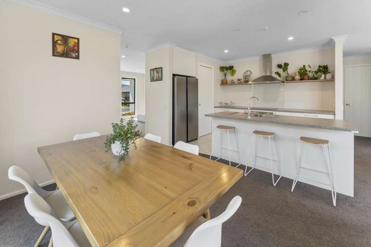 5 Upton Lane Richmond_10